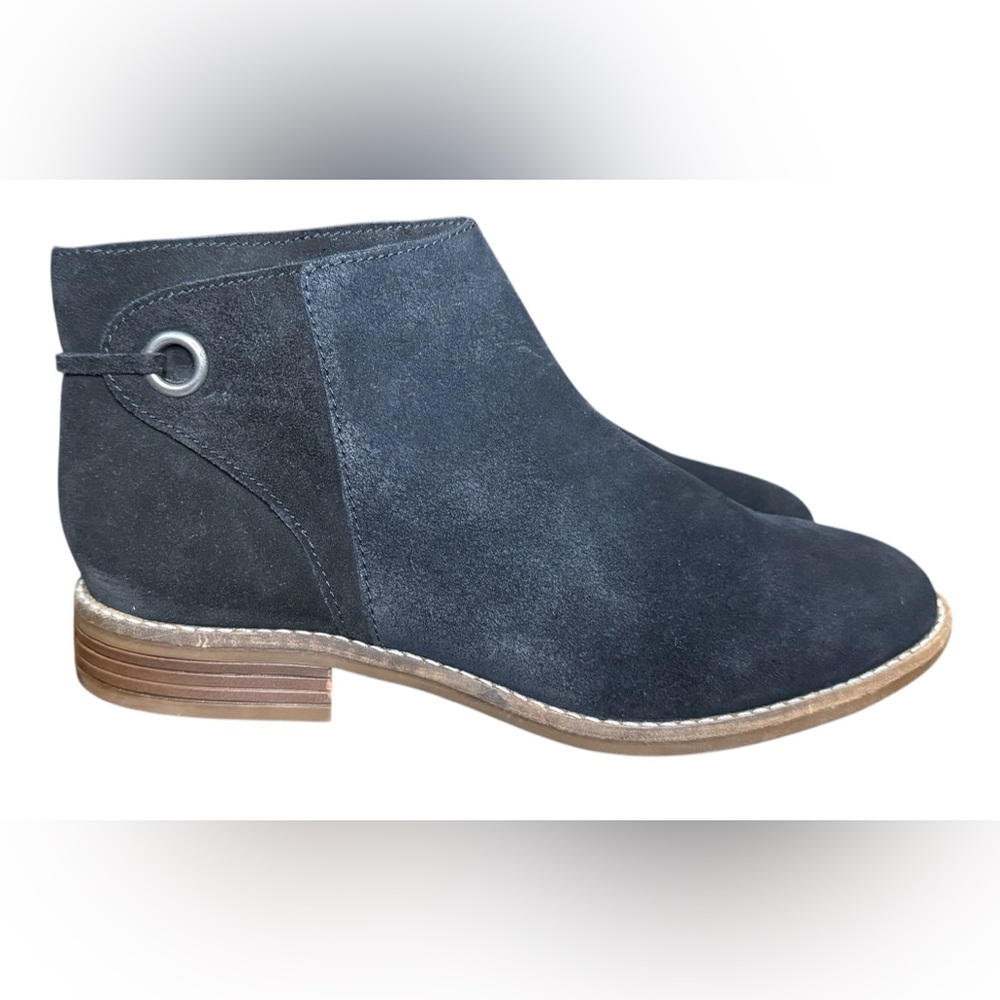 Clarks Camzin Bow (Black Suede) Women's Boots Size 6.5 W